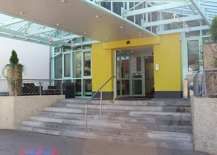 Holledau Otel 3*