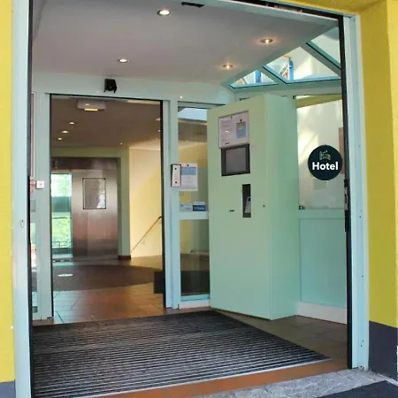 Hotell Holledau 3*